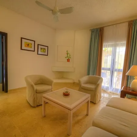 Hotel Ta' Cenc & Spa Sannat Exterior foto A living room in a suite at the hotel