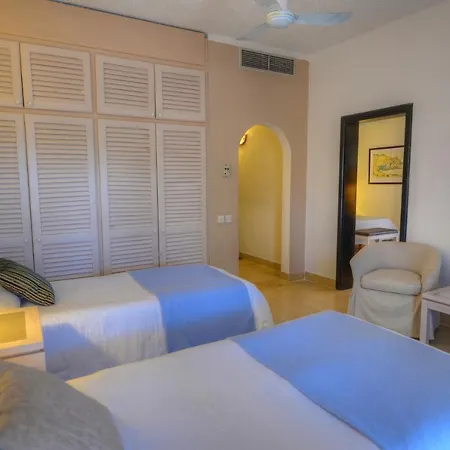 Hotel Ta' Cenc & Spa Sannat Exterior foto A bedroom at the hotel