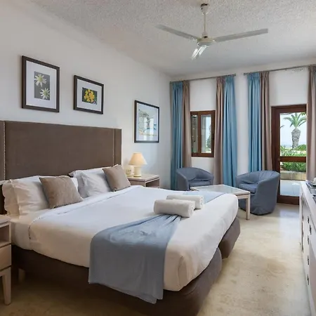 Hotel Ta' Cenc & Spa Sannat Exterior foto A room at the hotel