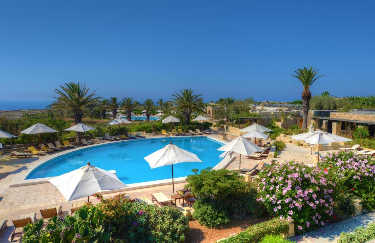 Ta' Cenc & Resort