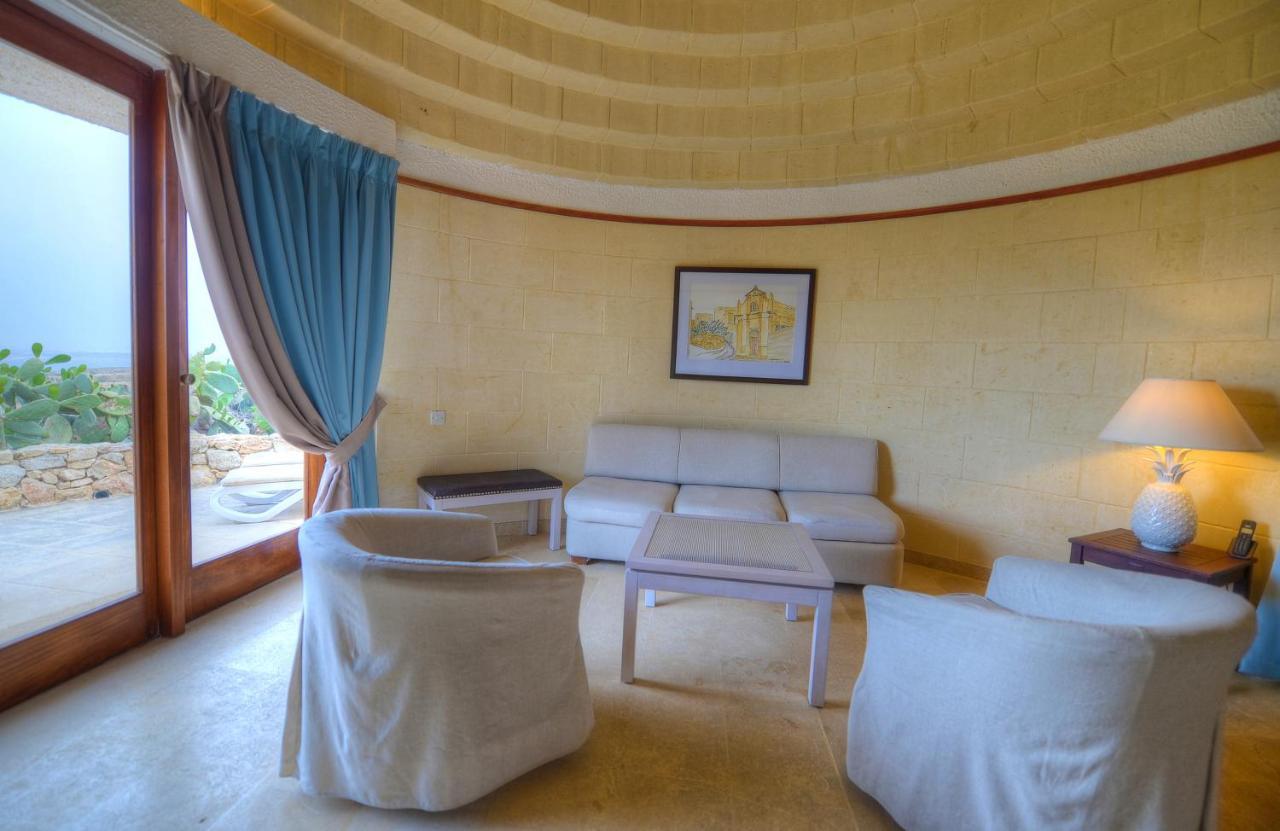 Resort Ta' Cenc & 5*