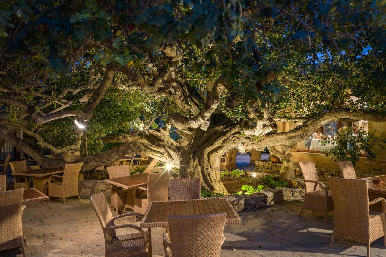 Ta' Cenc & Resort 5*